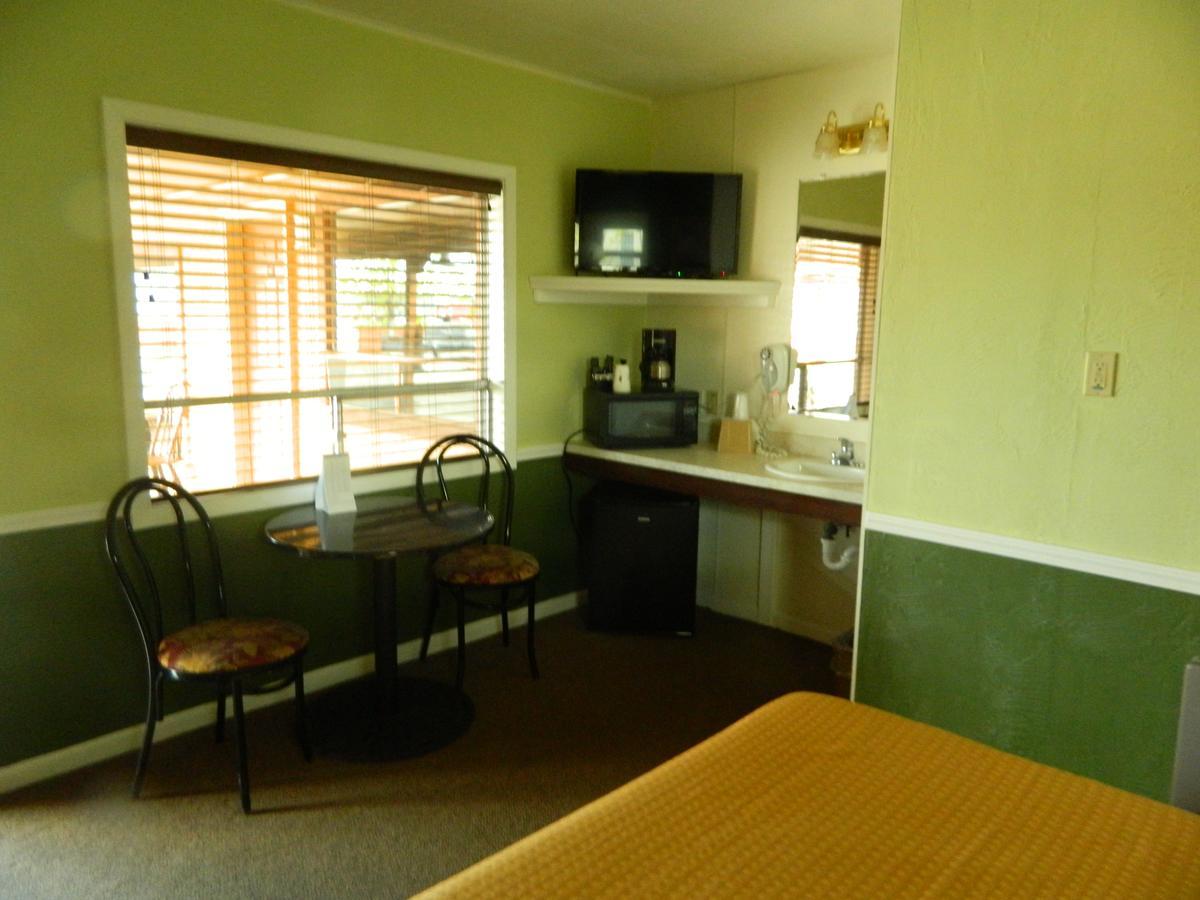 Country Motor Inn Livingston Eksteriør bilde