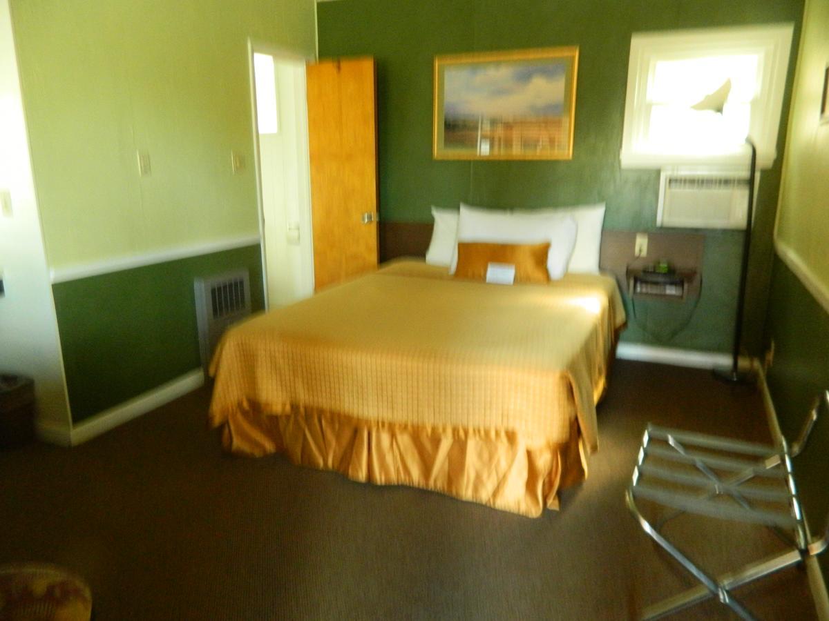 Country Motor Inn Livingston Eksteriør bilde