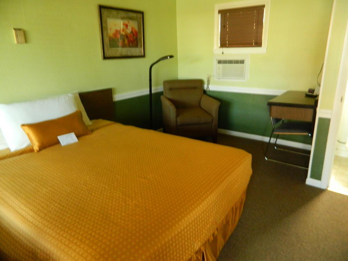 Country Motor Inn Livingston Eksteriør bilde